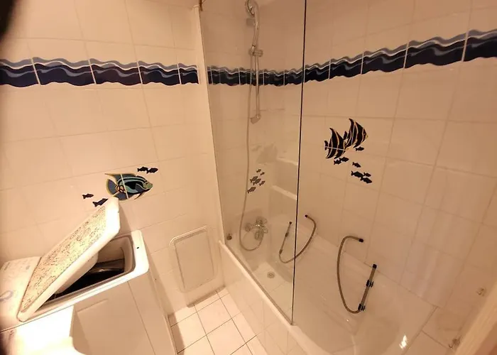 L'echappee Marine - Les De La Cote D'amour *